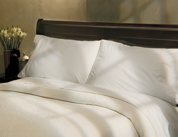 Matelasse Bedspread Package